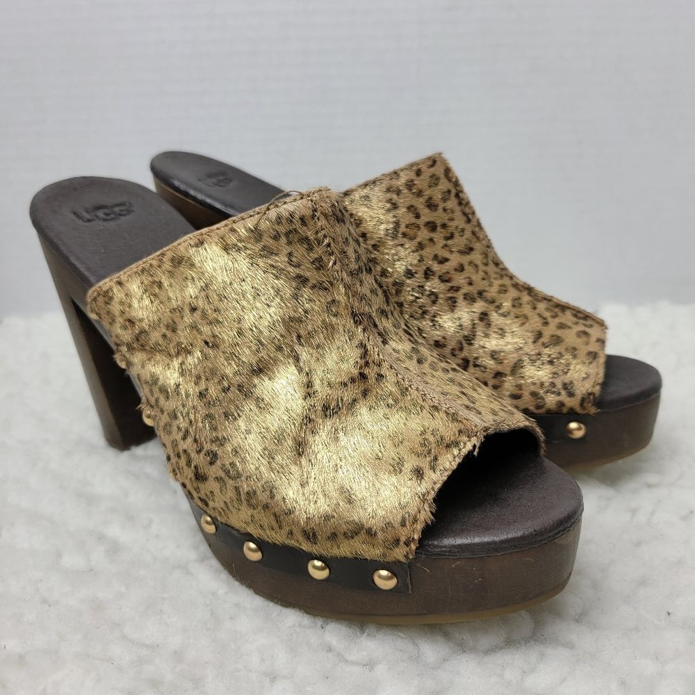UGG Australia Skyler Women"s Sz 8 Metallic Leopard Gold Studs Calf Hair Clogs